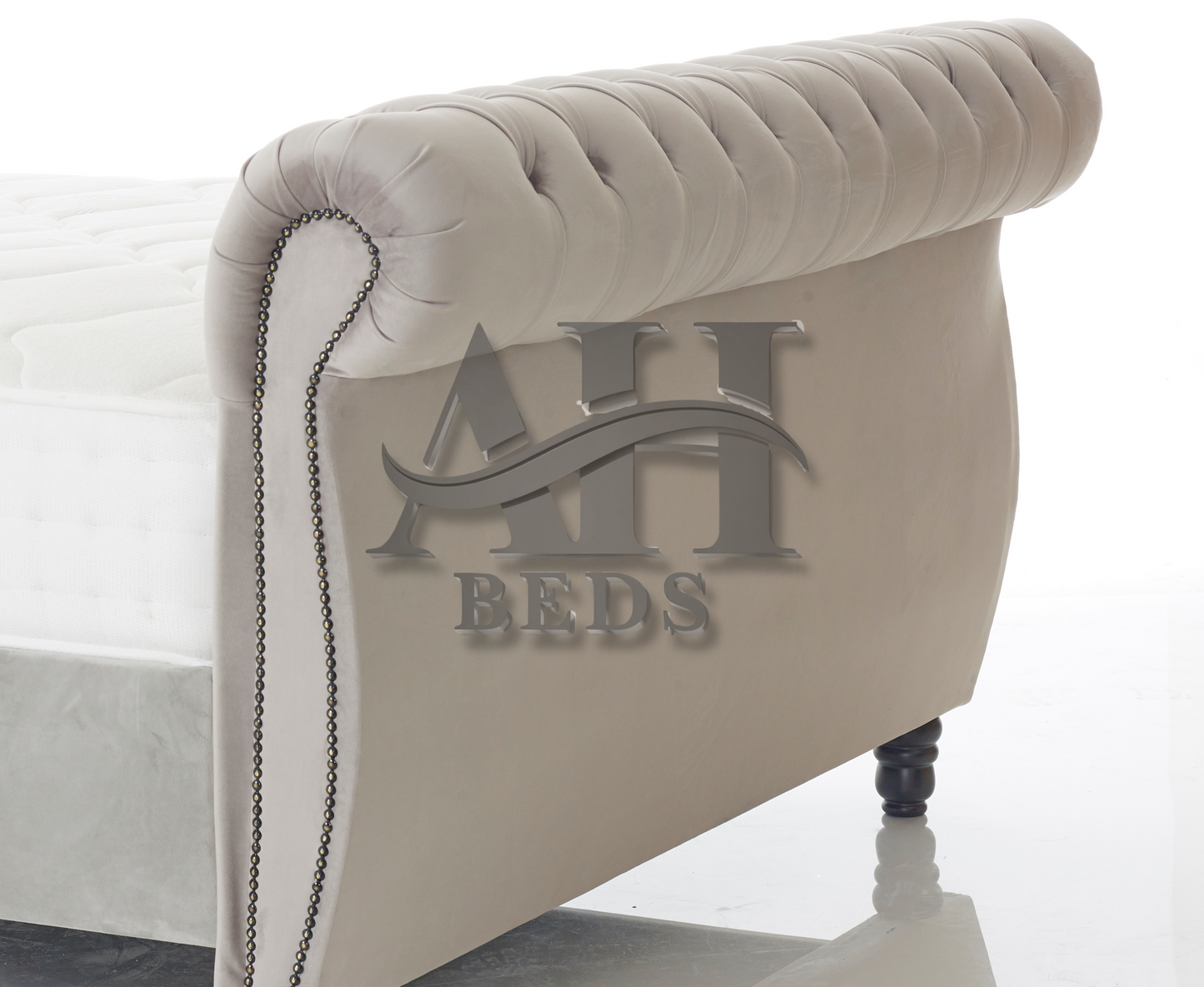 Kareli Sleigh Bed Luxury Bed